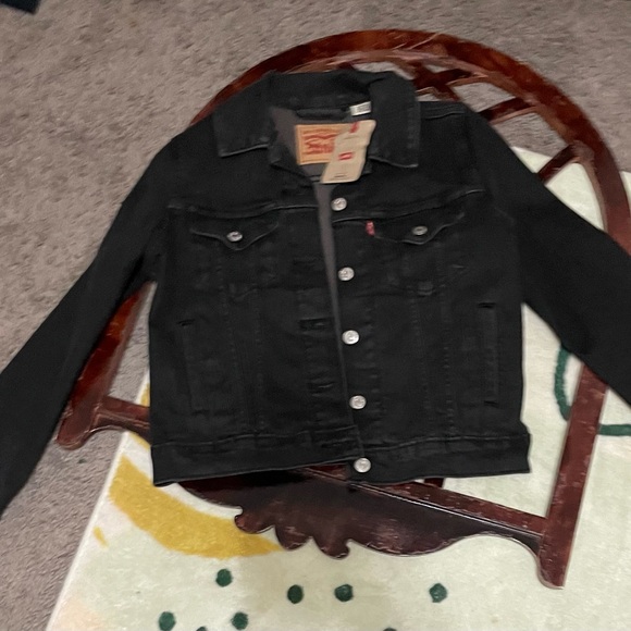 (Final Price Reduction!)NWT Levi Strauss and Co Faded Denim Jacket - Picture 6 of 7